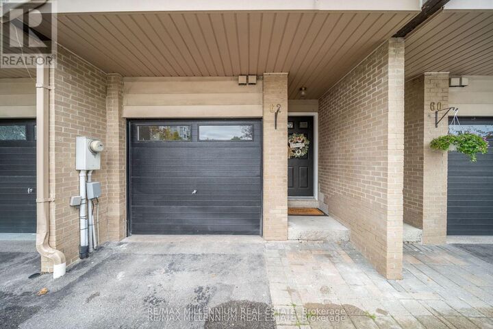 Property Photo:  62 Cumberland Lane  ON L1S 7K4 