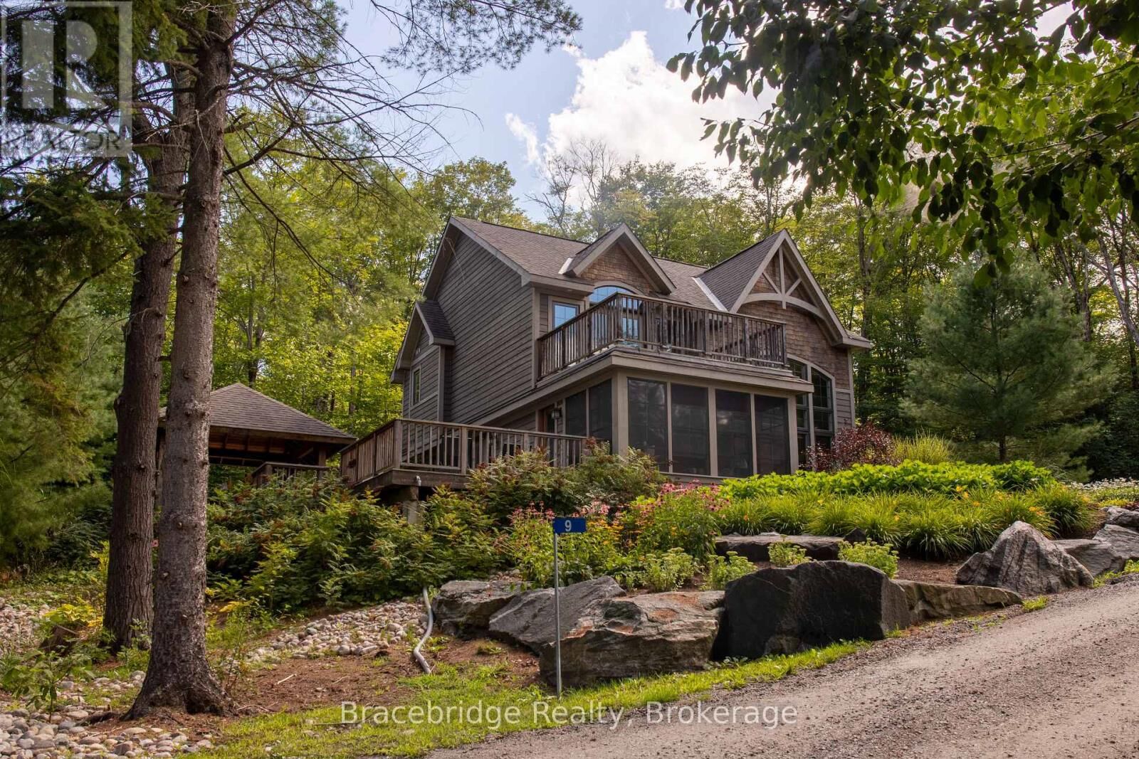 Property Photo:  3876 Muskoka Rd 118 Highway West  ON P0B 1J0 