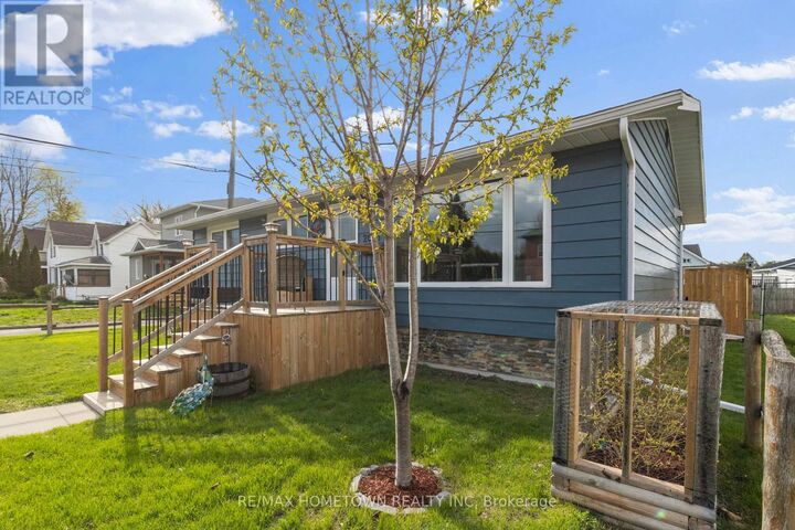 Property Photo:  2038 Dundas Street  ON K0E 1E0 