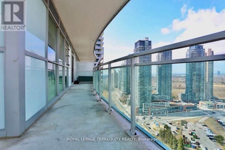 Property Photo:  33 Shore Breeze Drive 2504  ON M8V 0G1 