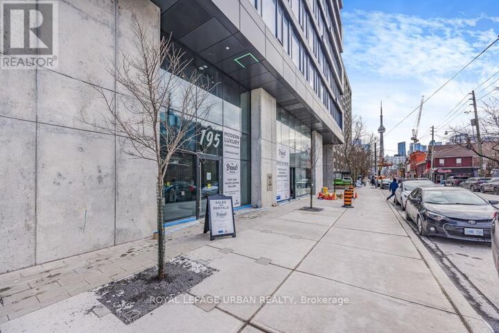 Property Photo:  195 McCaul Street 521  ON M5T 0E5 