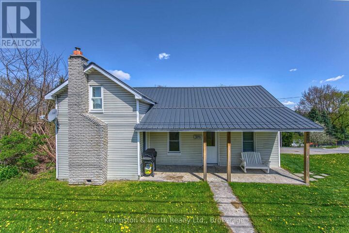 Property Photo:  573 Queen Street East  ON N4X 1B1 