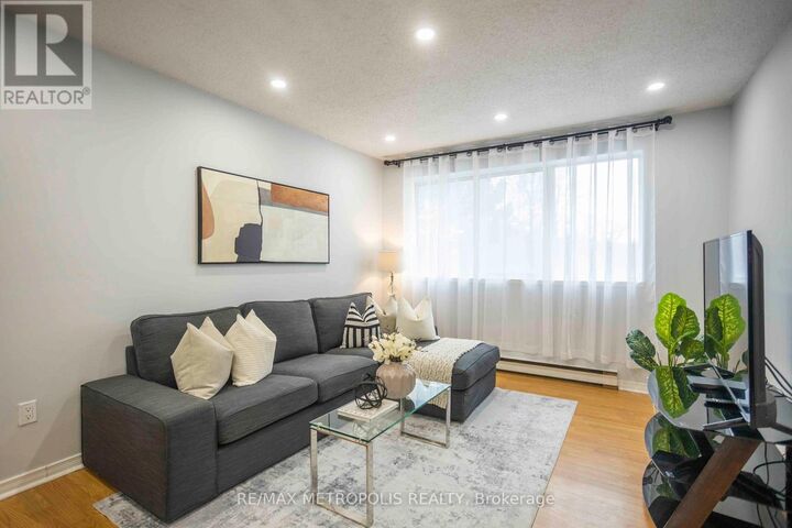Property Photo:  2170 Bromsgrove Road 189  ON L5J 4J2 