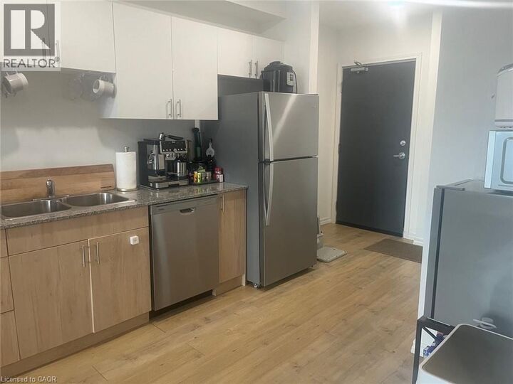Property Photo:  181 South Elmira Road South 706  ON N1K 0E3 