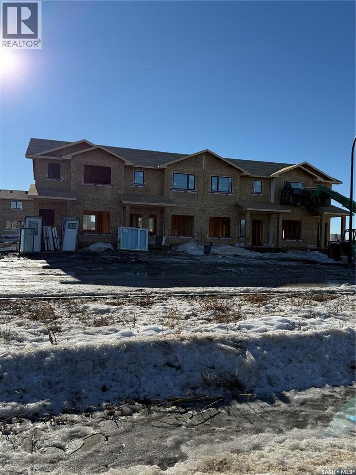 Property Photo:  67 Taskamanwa Terrace  SK S7V 1Z7 