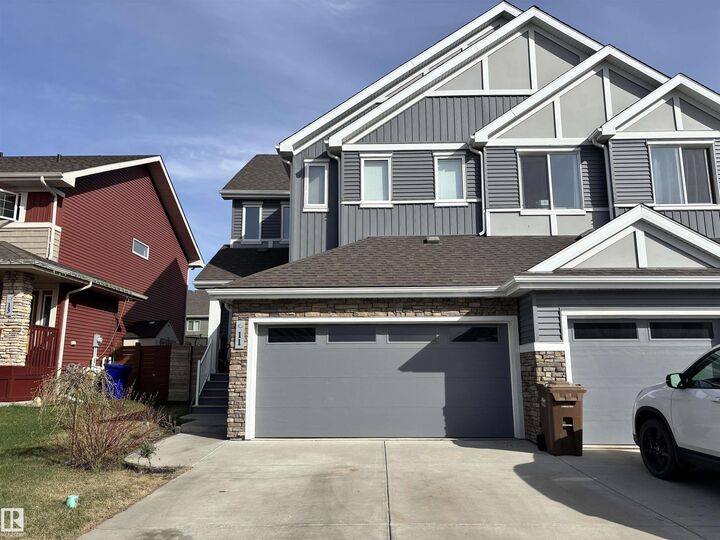 Property Photo:  11 James Crescent  AB T8N 7S6 