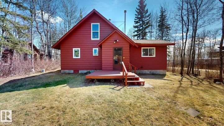 Property Photo:  47402 Rge Rd 1010  AB T0C 2P0 