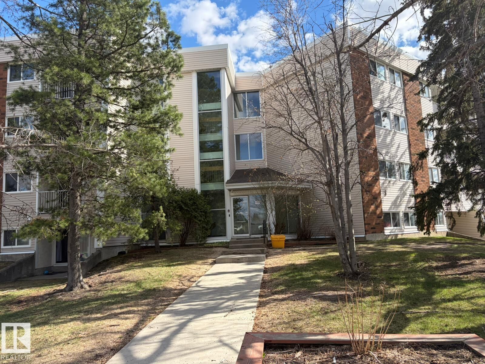 Property Photo:  11255 31 Avenue NW 52  AB T6J 3V6 