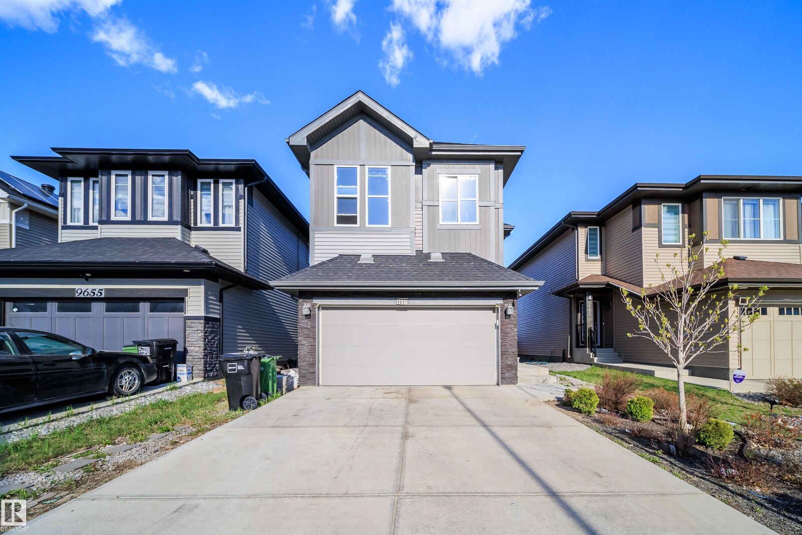 Property Photo:  9651 229 Street NW  AB T5T 7M7 