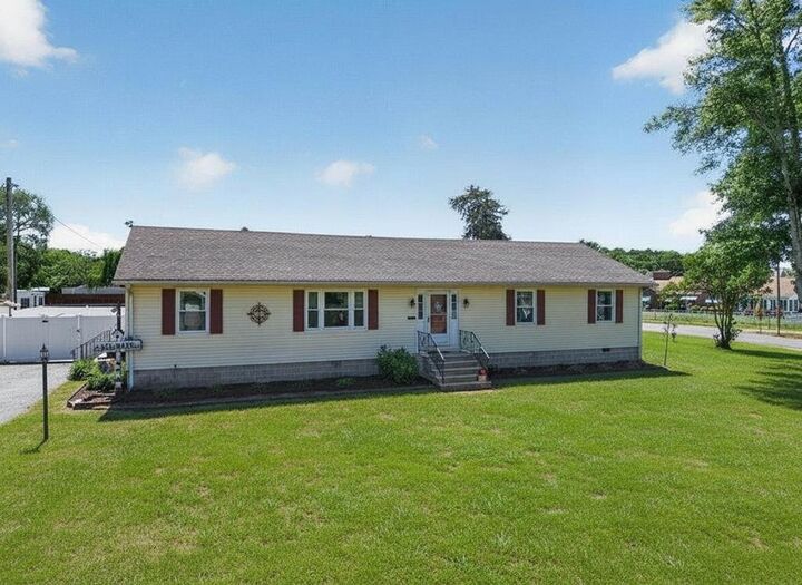 Property Photo: 22690 Lee Mont Rd VA 23421