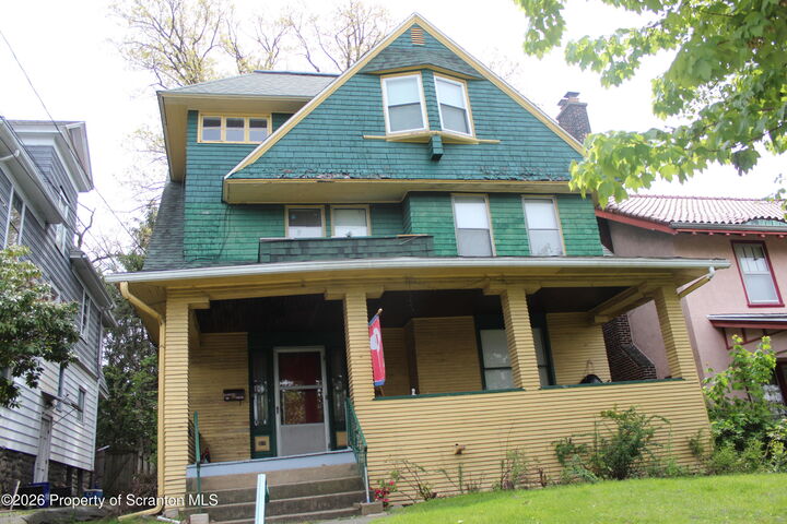 Property Photo:  220 Colfax Avenue  PA 18510 