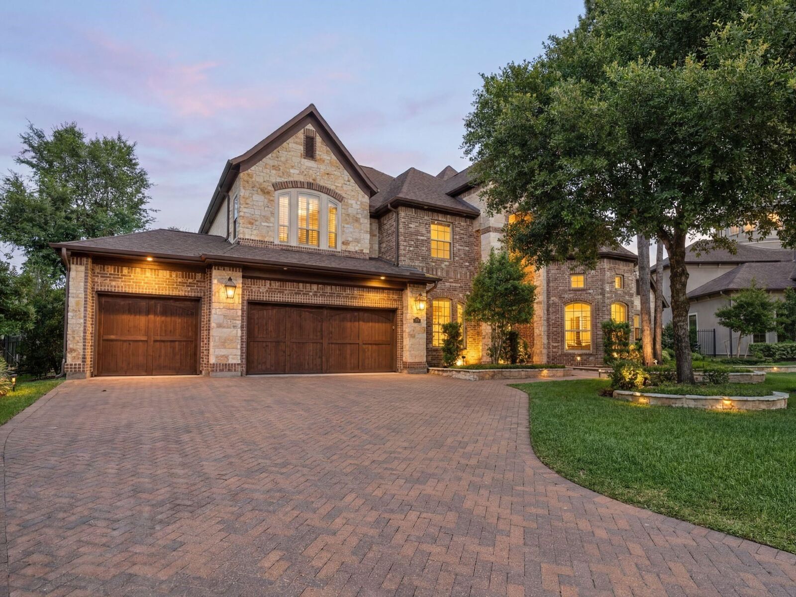 Property Photo: 22 E Double Green Circle TX 77382