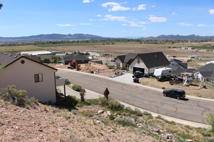 Property Photo:  3277 W Cimarron Cir  UT 84720 