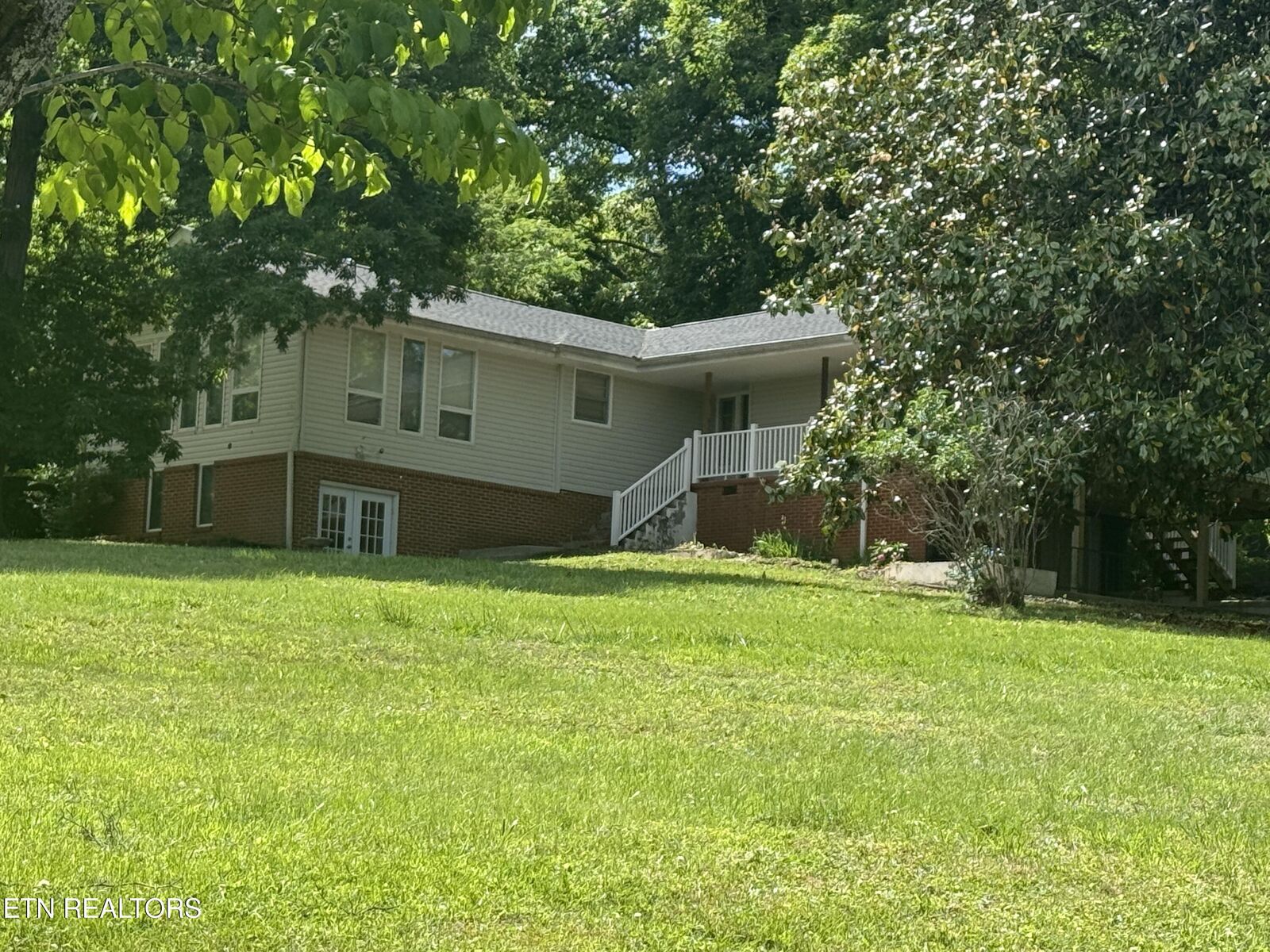 Property Photo:  104 Mainsail Rd  TN 37763 