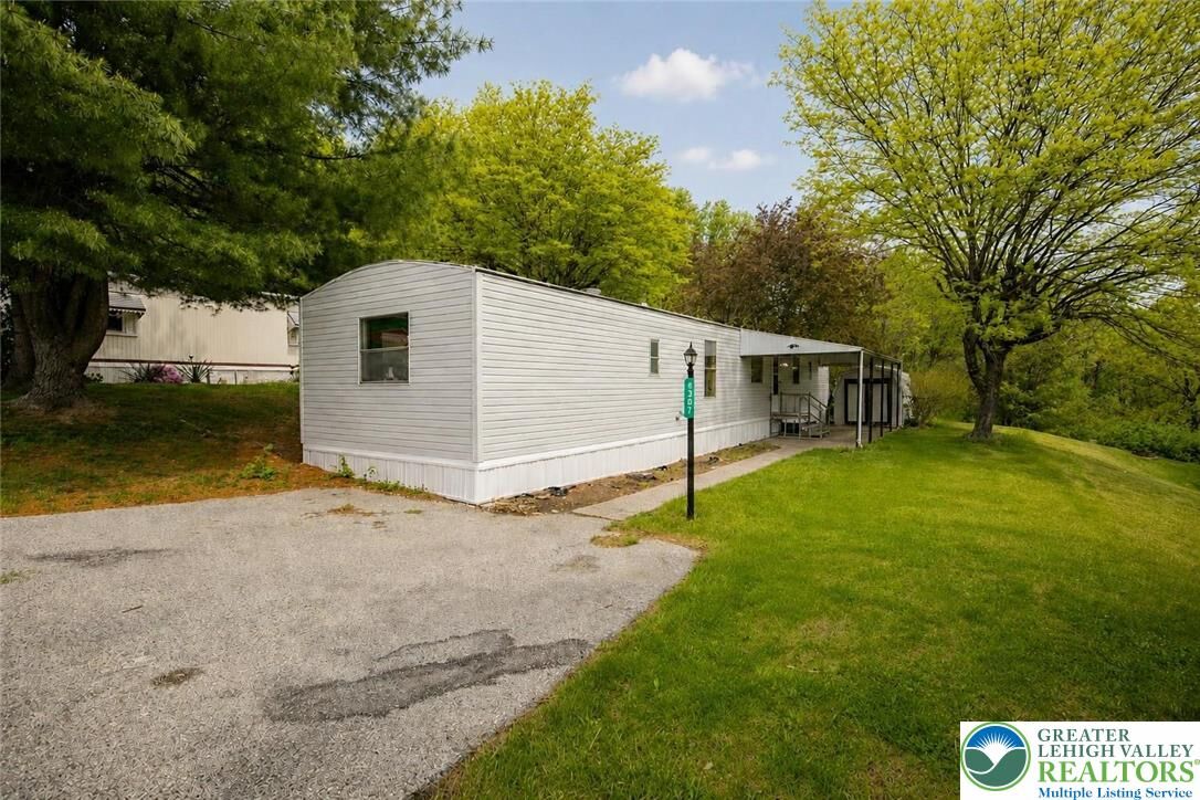 Property Photo:  6307 Nisbet Court 1  PA 18080 