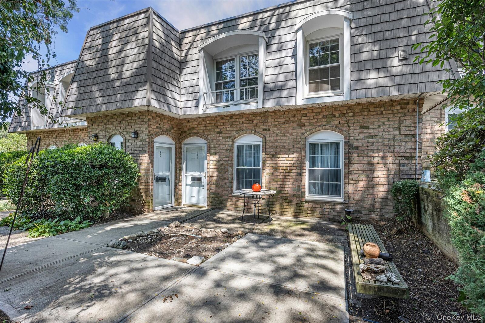 Property Photo:  655 Middle Country Road 1G1  NY 11727 