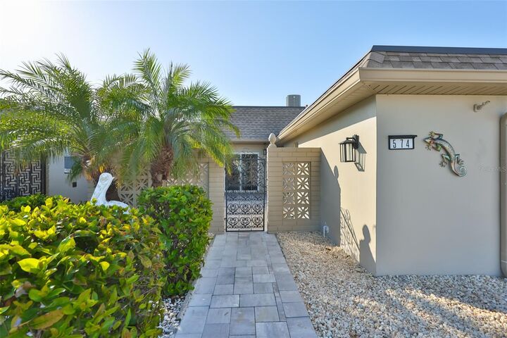 Property Photo:  574 Boca Ciega Point Boulevard N 2205  FL 33708 