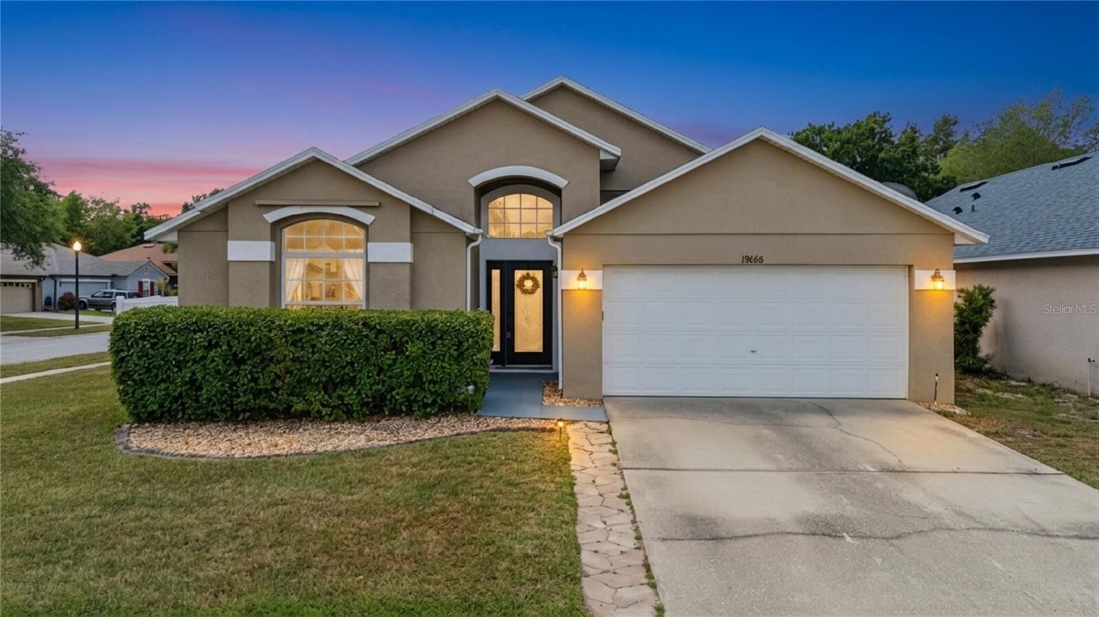Property Photo:  19668 Knight Tale Lane  FL 32833 