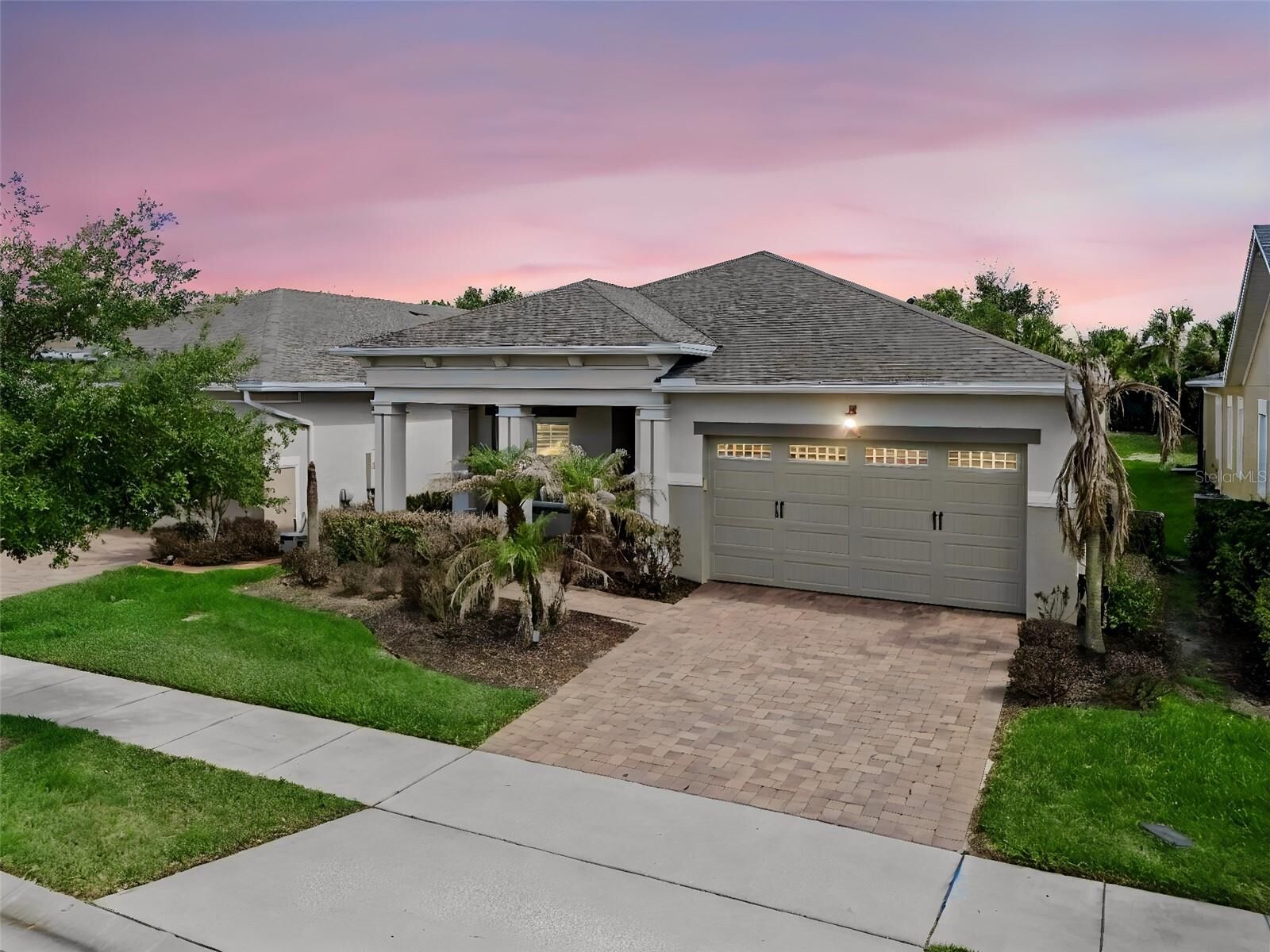 Property Photo:  4912 Catalpa Drive  FL 34772 