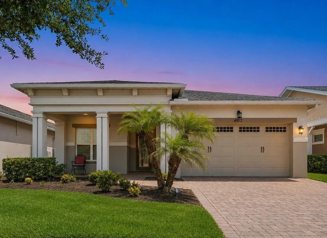 Property Photo: 4912 Catalpa Drive FL 34772