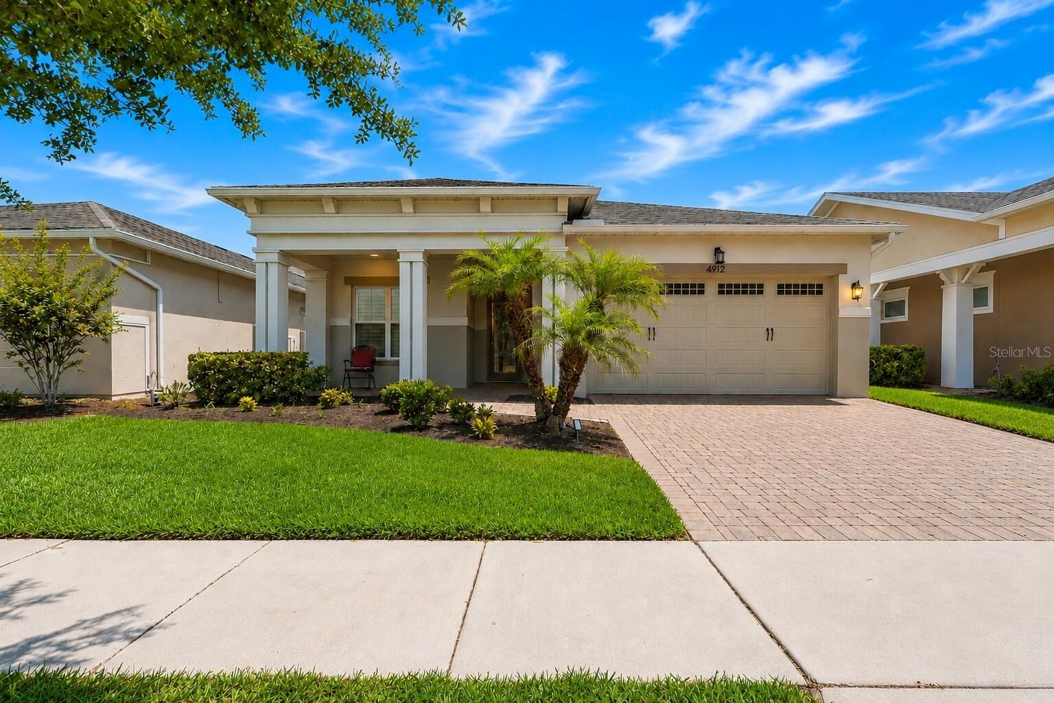 Property Photo:  4912 Catalpa Drive  FL 34772 