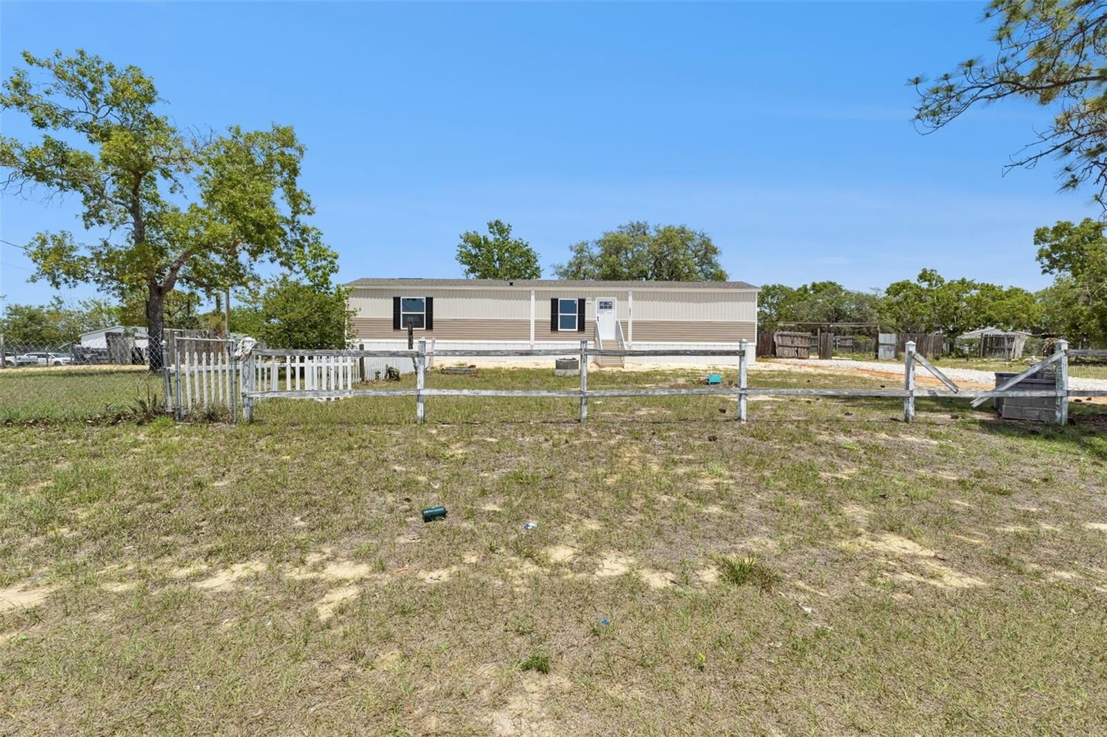 Property Photo:  2861 Fast Trot Trail  FL 33898 