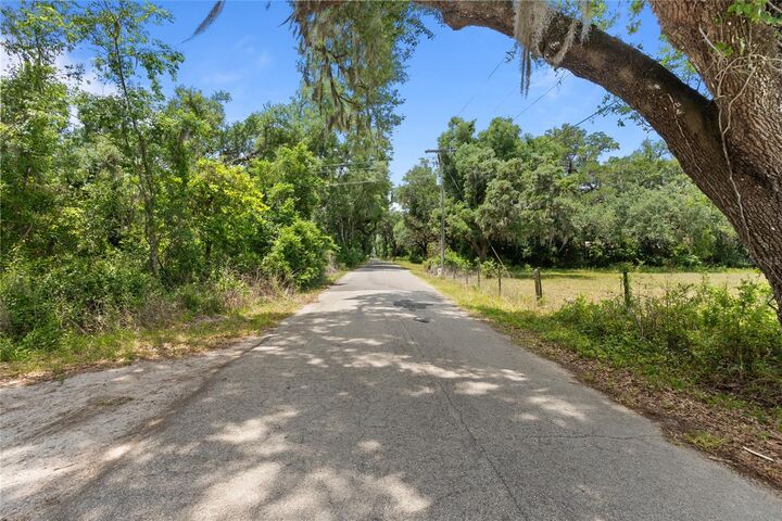 Property Photo:  1153 Cr 722  FL 33597 