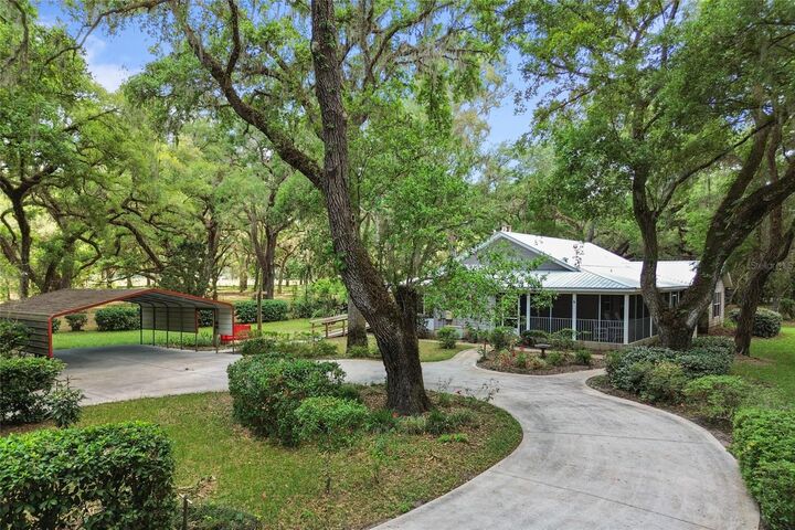 Property Photo:  1153 Cr 722  FL 33597 