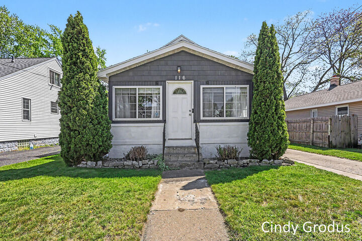 Property Photo: 116 32nd Street SE MI 49548