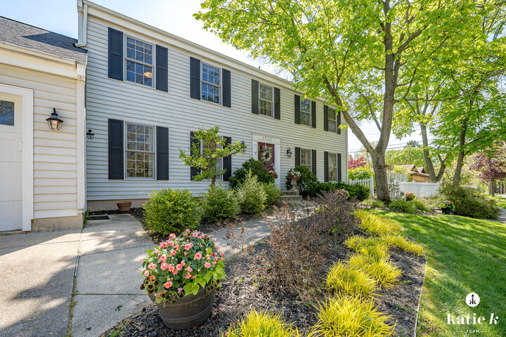 Property Photo:  2538 Beechwood Drive SE  MI 49506 