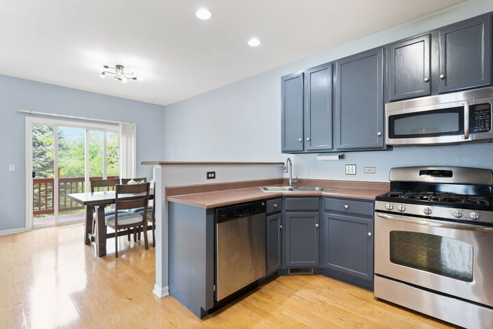 Property Photo:  2250 Stoughton Drive  IL 60502 