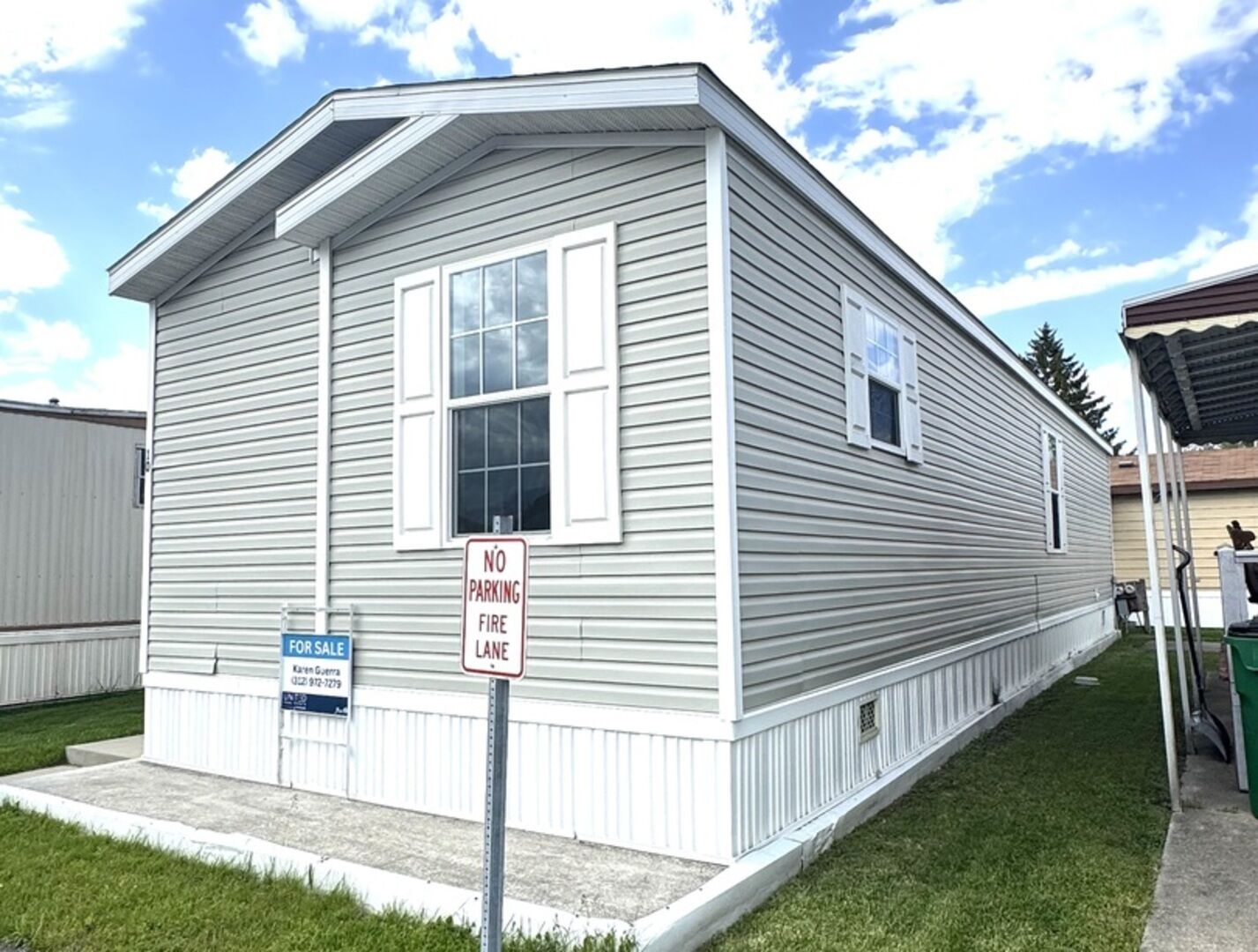 Property Photo:  10 Cedar Street  IL 60525 