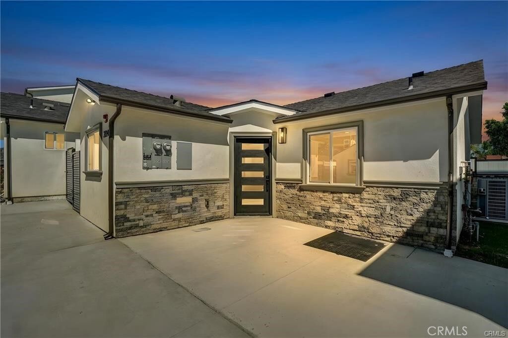 Property Photo:  2124 W 238th Street A  CA 90501 