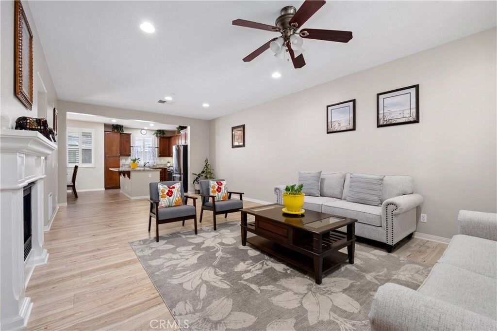 Property Photo:  1413 Manchester Way  CA 92782 