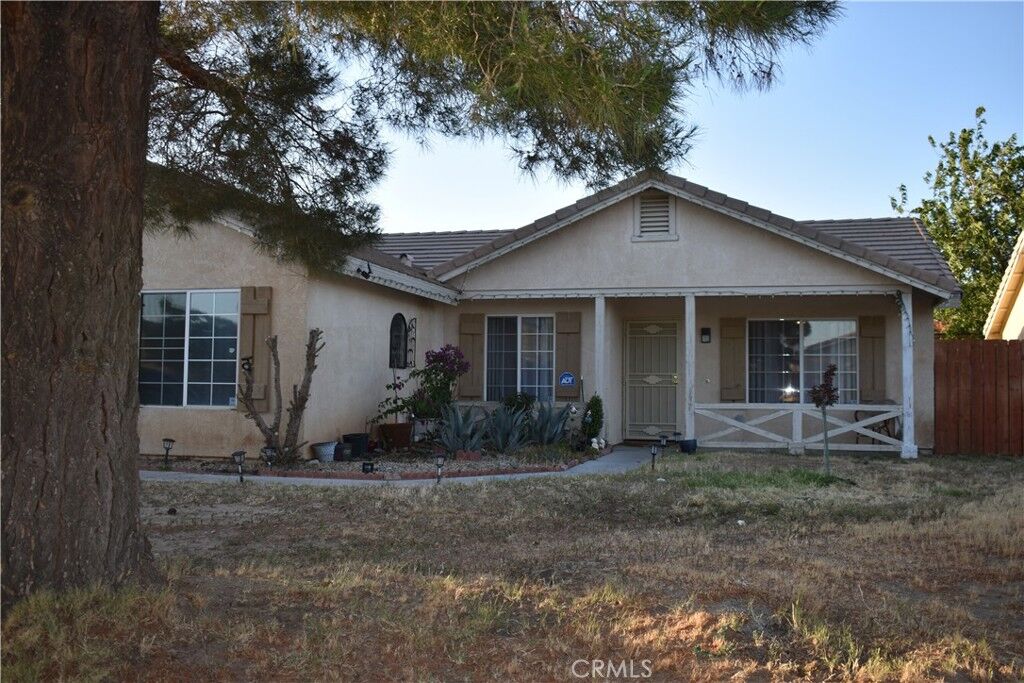 Property Photo:  10552 Villa  CA 92301 