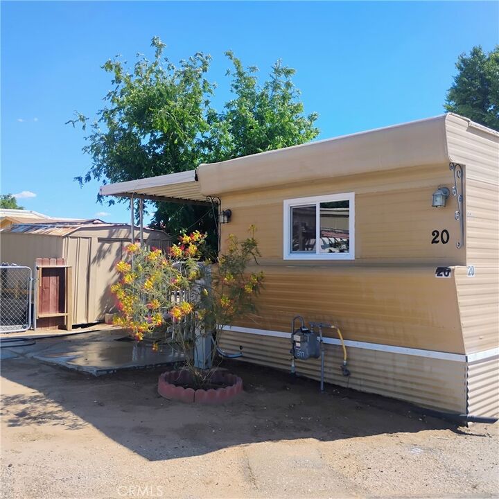 Property Photo:  17971 Jonathan Street 20  CA 92301 