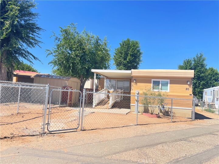 Property Photo:  17971 Jonathan Street 20  CA 92301 