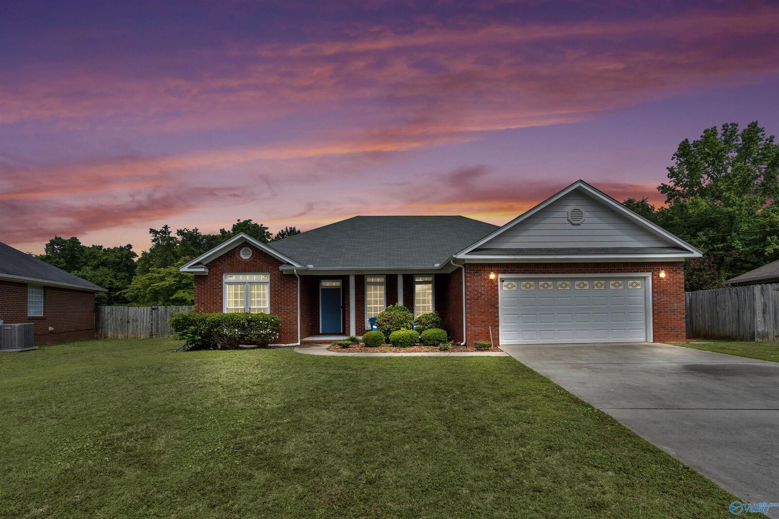 Property Photo:  3703 Choctaw Drive SE  AL 35603 