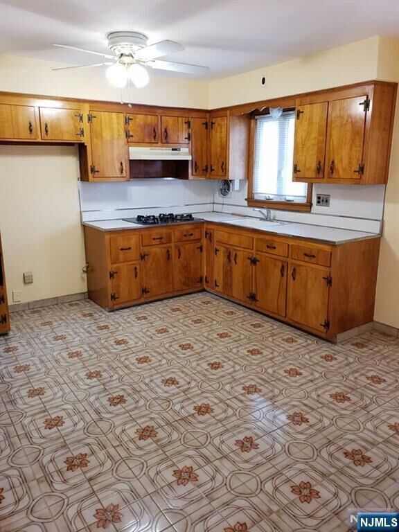 Property Photo:  5 Sievers Lane  NJ 07606 
