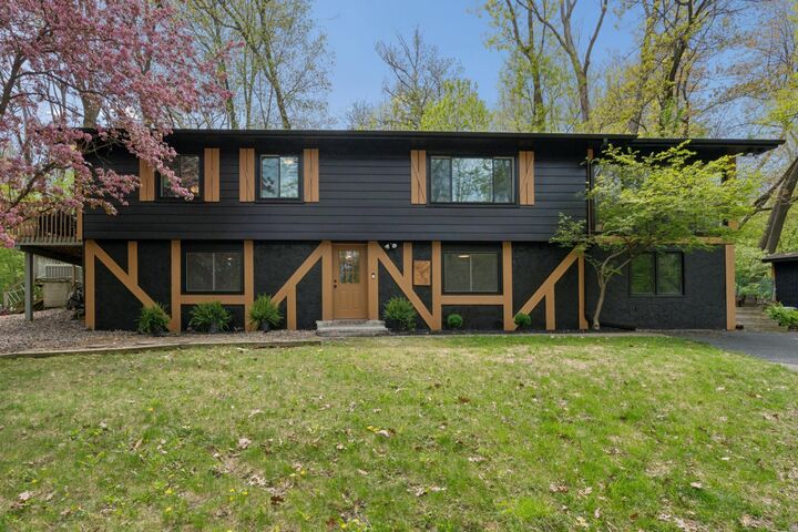 Property Photo:  415 Magnolia Lane N  MN 55441 
