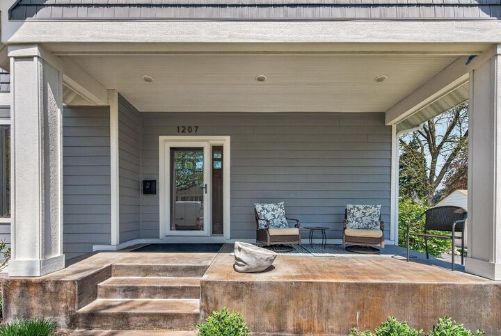 Property Photo:  1207 James Avenue  MN 55105 