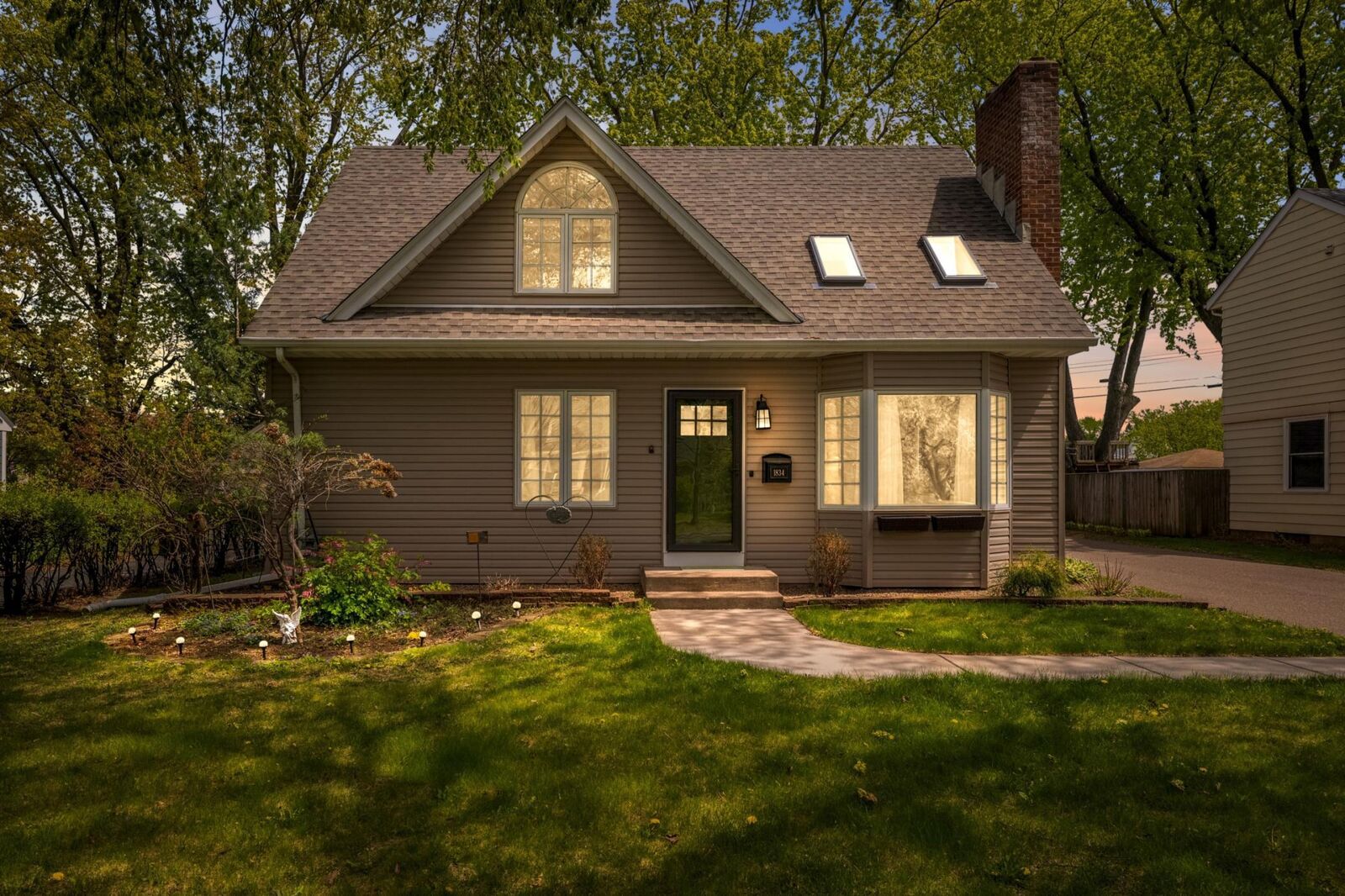 Property Photo:  1834 Holton Street  MN 55113 