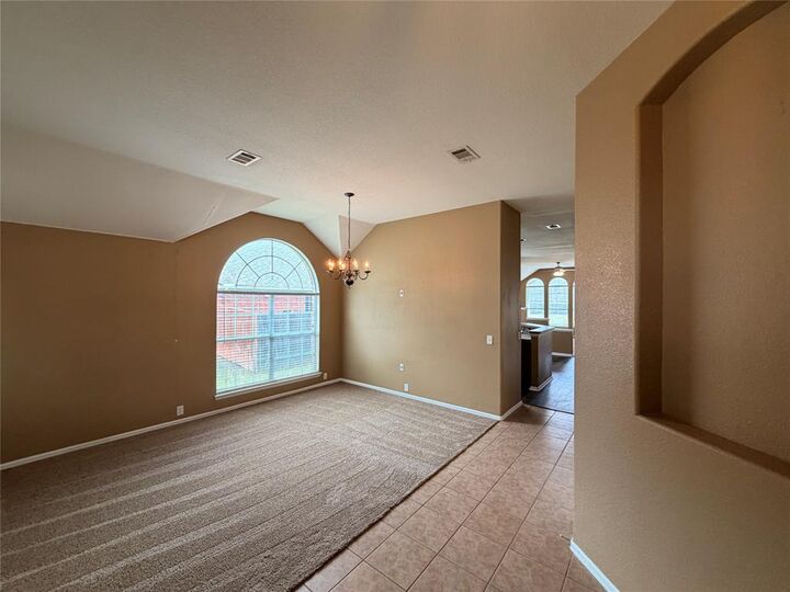 Property Photo:  618 Rosarita Road  TX 76002 