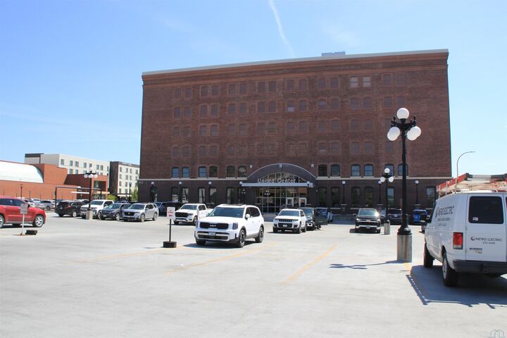 Property Photo:  302 Jones #403  IA 51101 