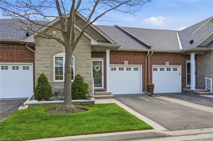 Property Photo:  96 Abbotsford Trail  ON L9B 0A4 