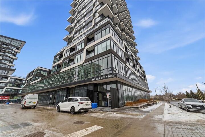 Property Photo:  297 Oak Walk Drive 320  ON L6H 0H5 