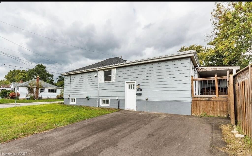 Property Photo:  63 Audrey Street  ON L8V 1G3 