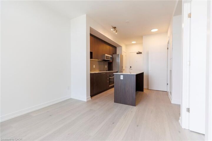 Property Photo:  2501 Saw Whet Boulevard 635  ON L6M 5N2 