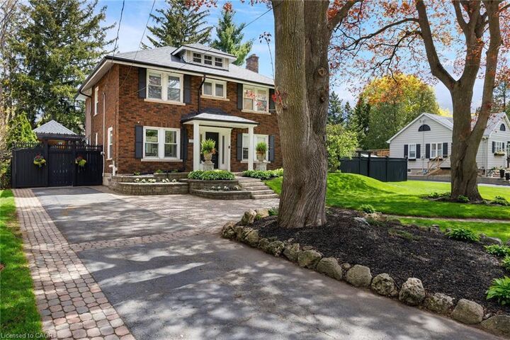 Property Photo:  373 Rossmore Boulevard  ON L7N 1R9 