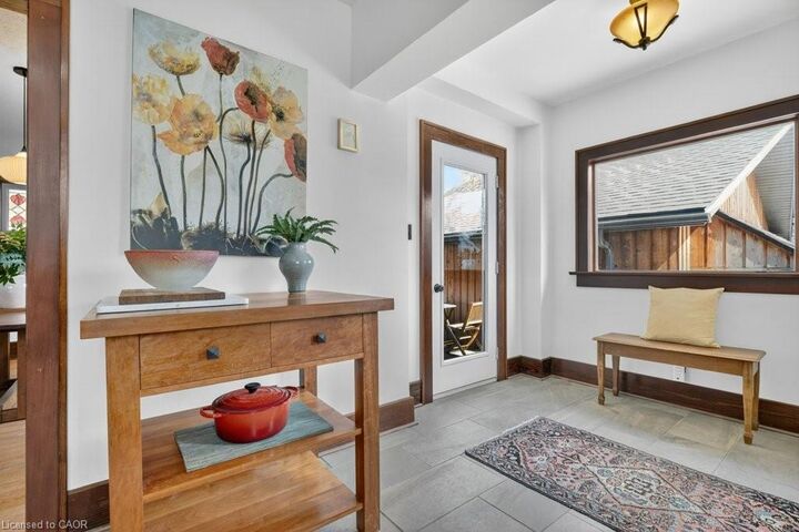 Property Photo:  859 Queen'S Boulevard  ON N2M 1A6 